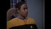 Star Trek Voyager CZ 06x18 -  Prach jsi a v prach se obrátíš (Ashes To Ashes) avi