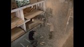 MacGyver S01E09 1080p BluRay x264 BEDLAM CZ EN mkv