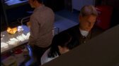 NCIS 03x09 DVDrip CZ Past (Frame Up) avi