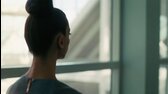 Westworld S04E02 Volba   Nehas, co tě nepálí CZdab H265 mkv