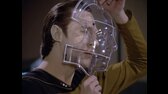 STAR TREK NOVÁ GENERACE S1E13 Bratři CZdab H265 mkv
