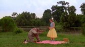American Horror Story 04x01 cz dabing avi