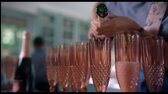 Čtyři roční období S01E02 Zahradní slavnost mkv