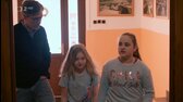 Jak se dělá dobrá škola E02   Škola, odkud je všechno daleko i blízko (2023) (DVB 1080i) mkv