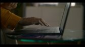 Tohle město je naše S01E08 Díl 8 mkv