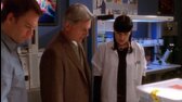 NCIS 04x17 DVDrip CZ Kostlivci (Skeletons) sk,cz avi